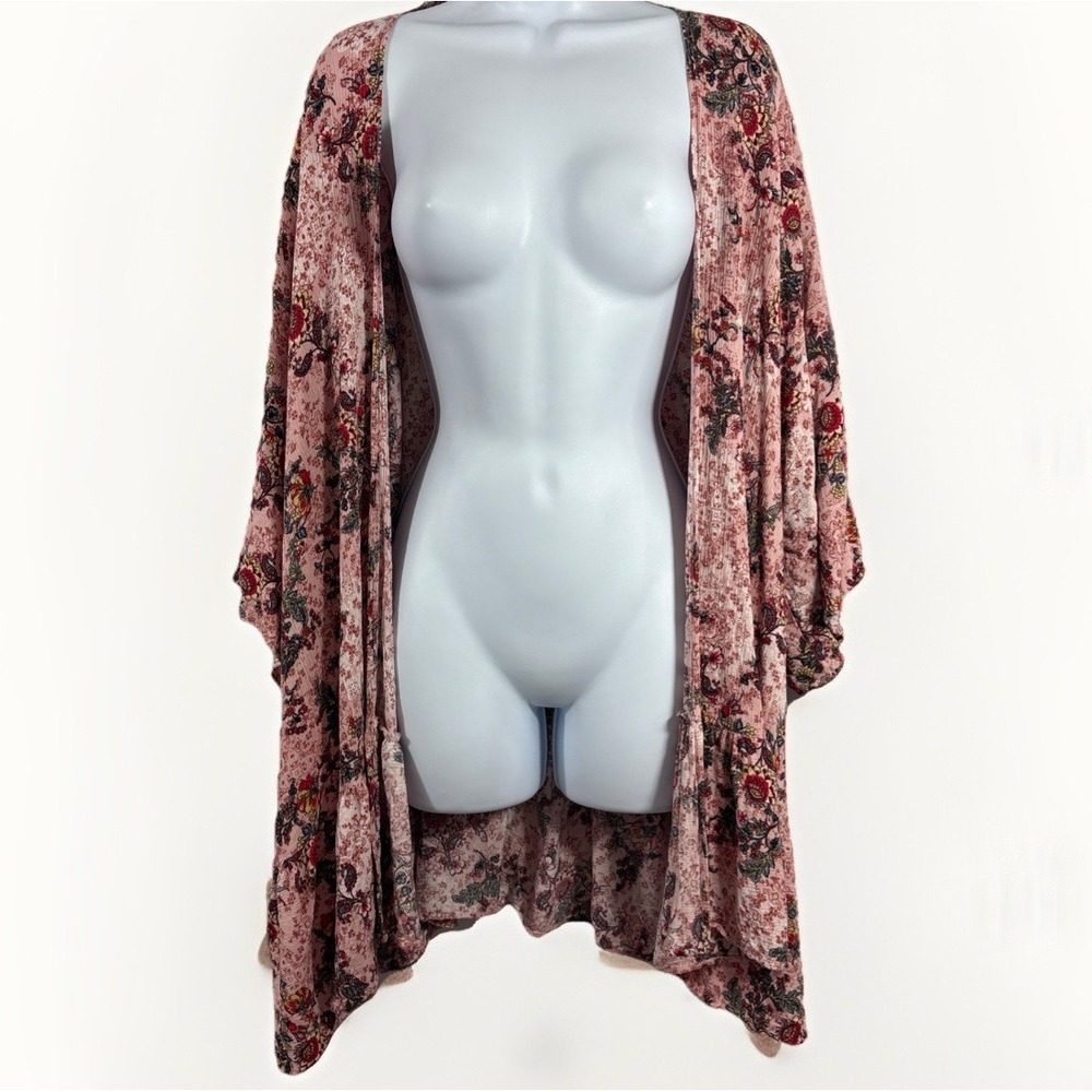 Easel Los Angeles Pink Floral Kimono Duster Boho Cardigan Size Medium Ruffle Hem